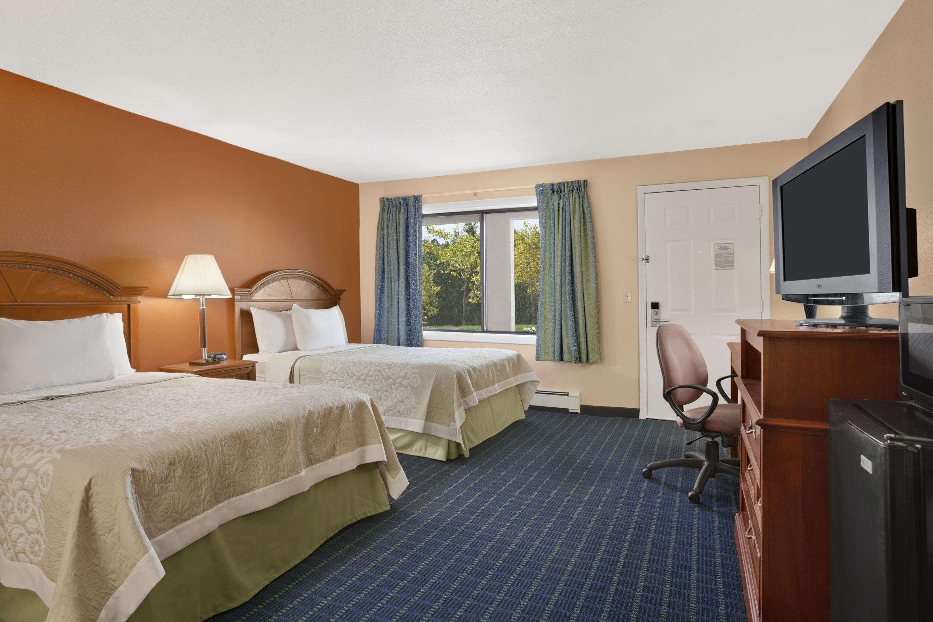 Days Inn By Wyndham Middletown New Hampton Εξωτερικό φωτογραφία
