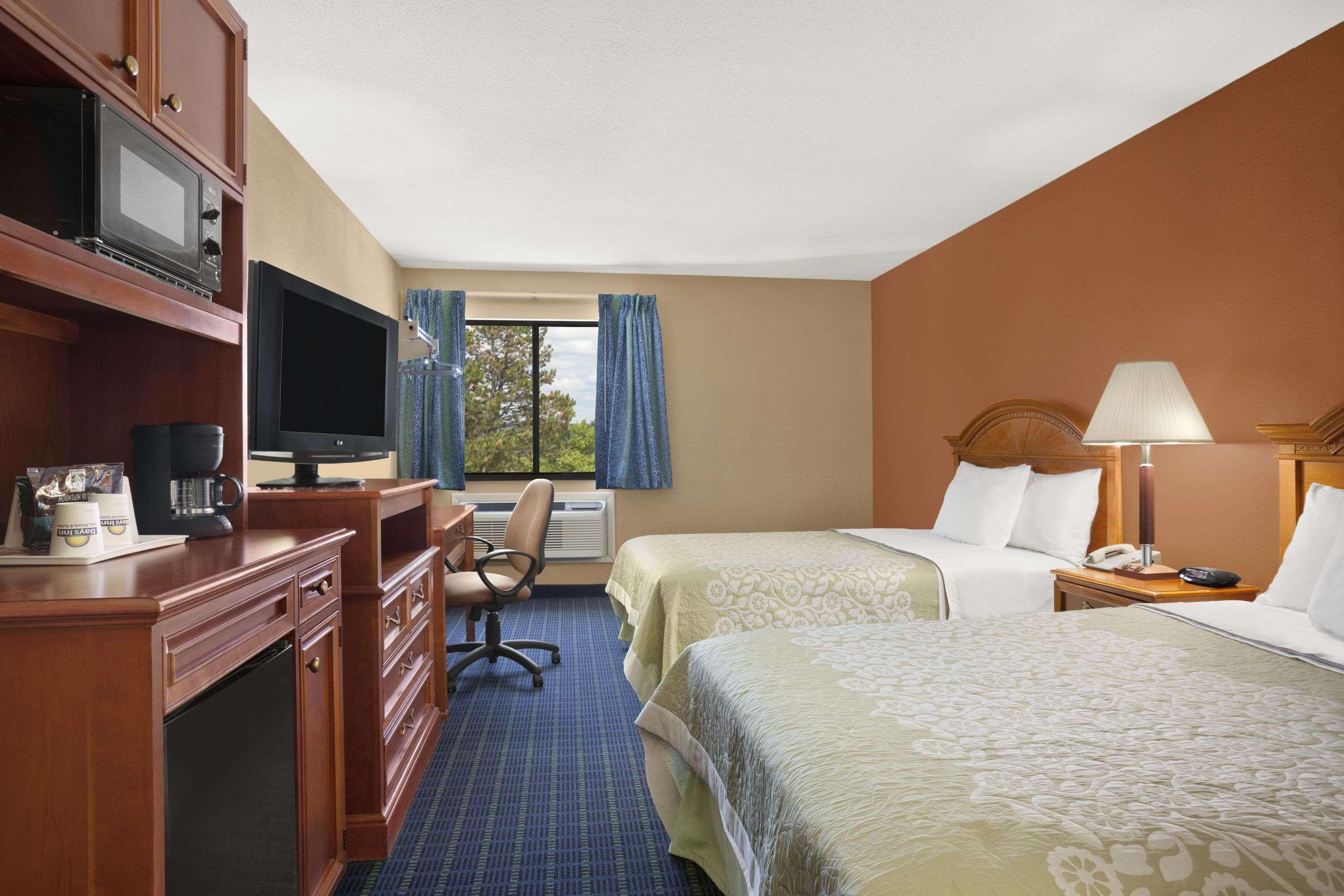 Days Inn By Wyndham Middletown New Hampton Εξωτερικό φωτογραφία