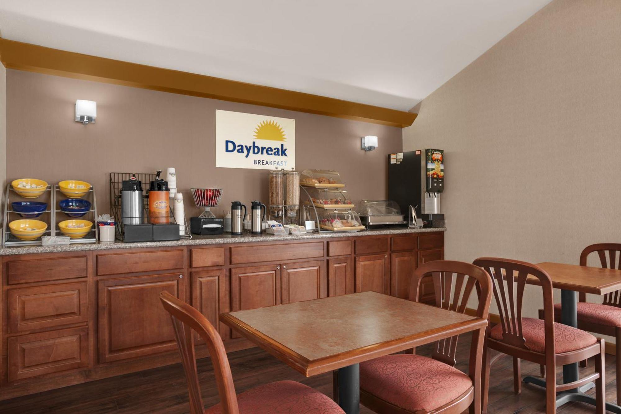 Days Inn By Wyndham Middletown New Hampton Εξωτερικό φωτογραφία